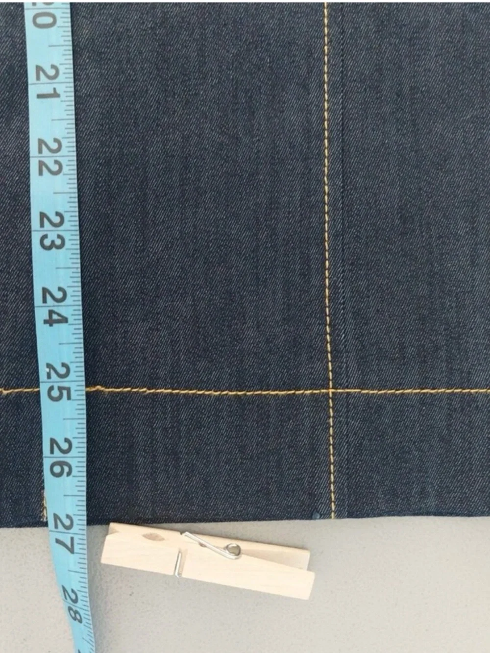 Cinq à Sept Tous Les Jours Chantal Dark Blue High Rise Cropped Jeans - Picture 9 of 11